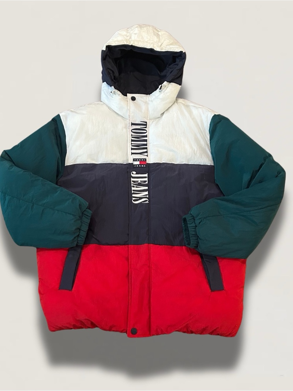 Y2K/Vintage-Inspired Tommy Hilfiger - Oversized Puffer Jacket (Adult)